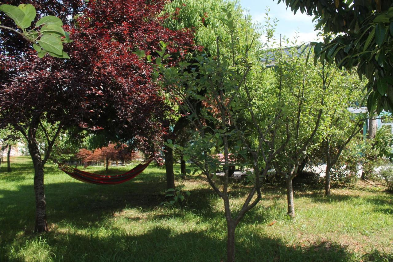Hotel Villa Oasis Kobuleti Exterior foto